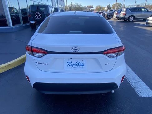 Used 2024 Toyota Corolla LE image 7