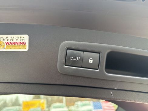 Used 2019 Lexus UX 200 image 27