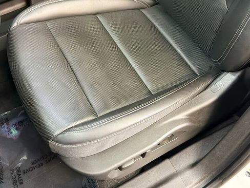 Used 2024 Buick Envision Preferred image 21