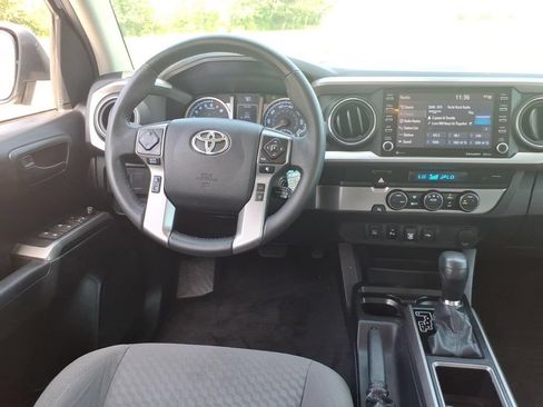 Used 2021 Toyota Tacoma SR5 RWD image 24