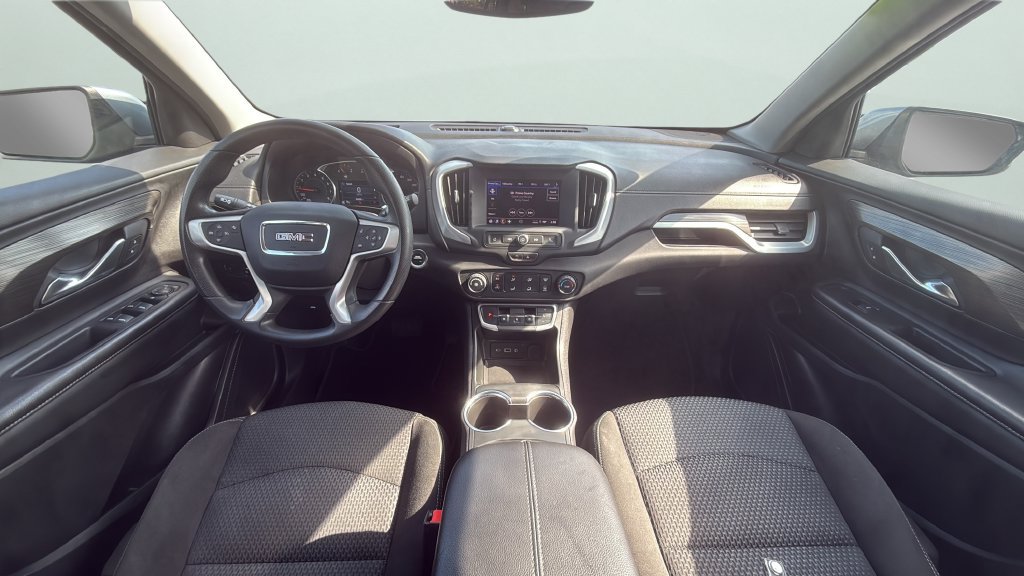 Used 2024 GMC Terrain SLE FWD image 12