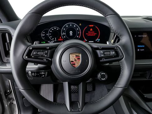 New 2026 Porsche Cayenne AWD image 9