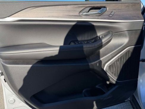 New 2026 Jeep Grand Cherokee Limited image 28