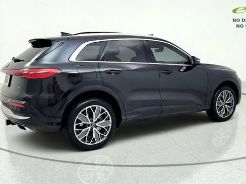 Used 2025 Audi Q5 Premium Plus w/ Premium Plus AWD/4WD image 9