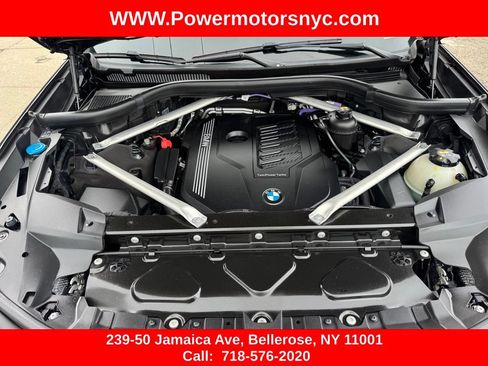 Used 2022 BMW X7 xDrive40i w/ M Sport Package AWD/4WD image 20