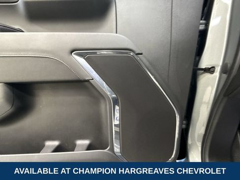 Used 2023 Chevrolet Silverado 1500 LT AWD/4WD image 32
