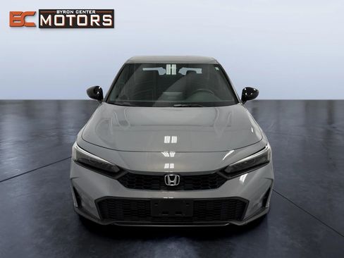 Used 2025 Honda Civic Sport image 8