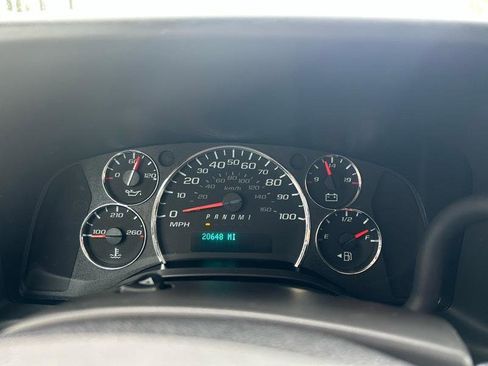 Used 2023 Chevrolet Express 2500 w/ Driver Convenience Package image 12
