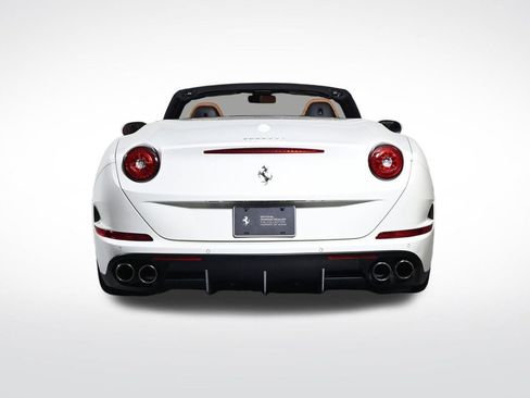 Certified 2017 Ferrari California T RWD image 8