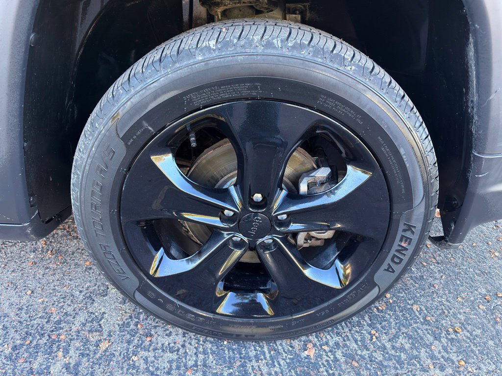Used 2019 Jeep Compass Latitude AWD/4WD image 16