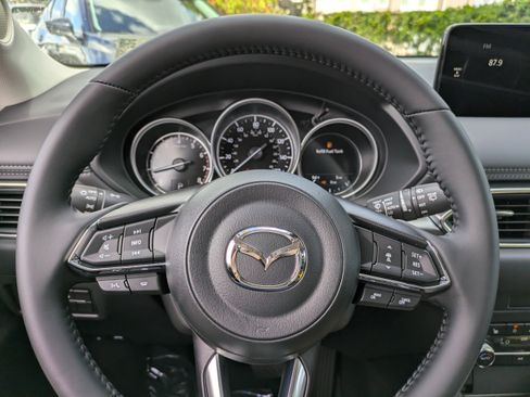 New 2025 MAZDA CX-5 AWD 2.5 S w/ Select Package image 24