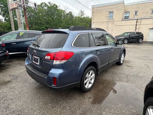 Used 2014 Subaru Outback 2.5i Premium w/ Moonroof Package AWD/4WD image 12