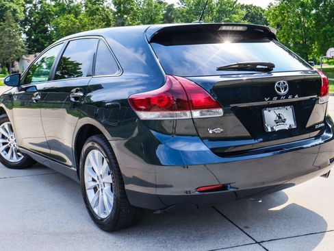 Used 2013 Toyota Venza XLE w/ XLE Premium Pkg AWD/4WD image 16