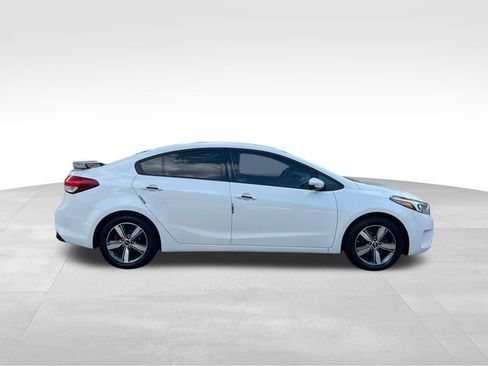 Used 2018 Kia Forte LX w/ LX Popular Package image 6