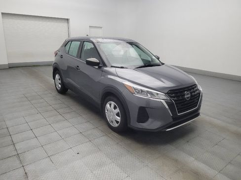 Used 2023 Nissan Kicks S FWD image 13