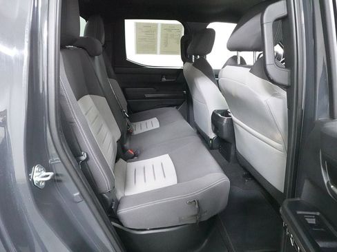 Used 2025 Toyota Tacoma TRD Off-Road image 28