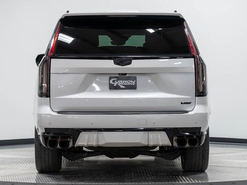 Used 2023 Cadillac Escalade V AWD/4WD image 14