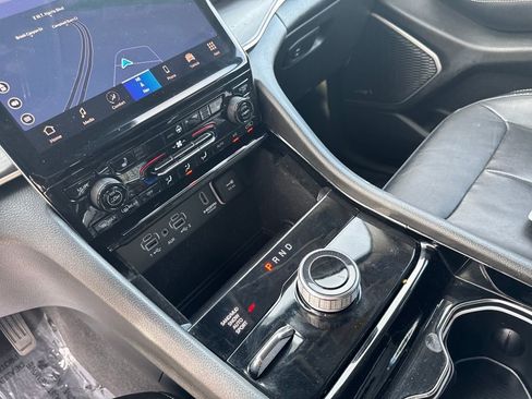 Used 2022 Jeep Grand Cherokee L Limited w/ Trailer Tow Group (B) image 24