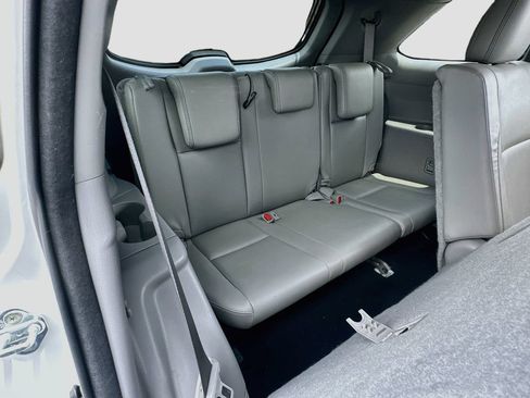Used 2017 Toyota Highlander XLE FWD image 28