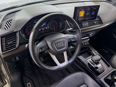 Used 2023 Audi Q5 2.0T Premium w/ Convenience Package AWD/4WD image 23