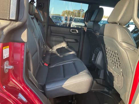 New 2025 Ford Bronco Big Bend w/ Black Diamond Package AWD/4WD image 11