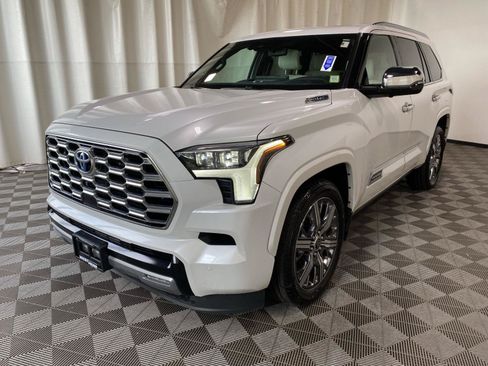 Used 2023 Toyota Sequoia Capstone AWD/4WD image 3