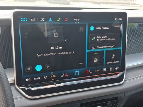 Used 2025 Volkswagen Tiguan SE R-Line AWD/4WD image 23