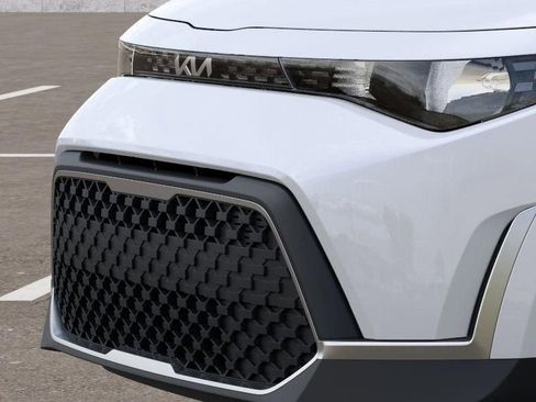New 2025 Kia Soul LX w/ LX Technology Package FWD image 12