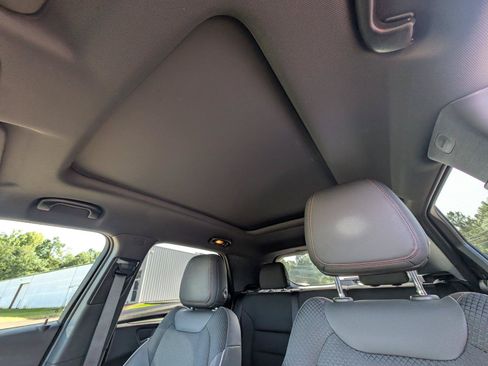 Used 2022 Chevrolet TrailBlazer RS w/ Sun and Liftgate Package FWD image 35