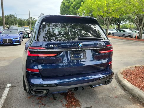 New 2027 BMW X7 xDrive40i w/ M Sport Package AWD/4WD image 3