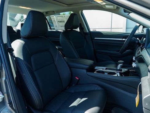 New 2025 Nissan Altima 2.5 SL image 24