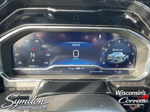 Used 2024 Chevrolet Silverado 1500 RST w/ All Star Edition Plus AWD/4WD image 27