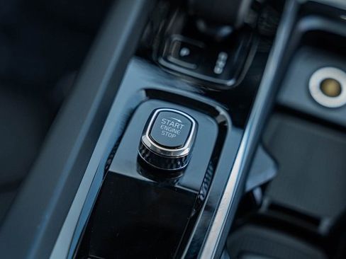 Certified 2025 Volvo XC60 T8 Plus w/ Protection Package Premier image 24