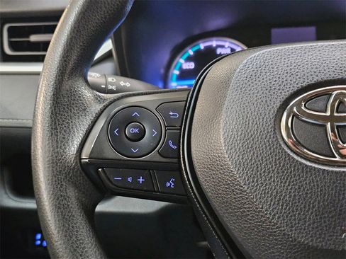 Used 2022 Toyota RAV4 LE image 30