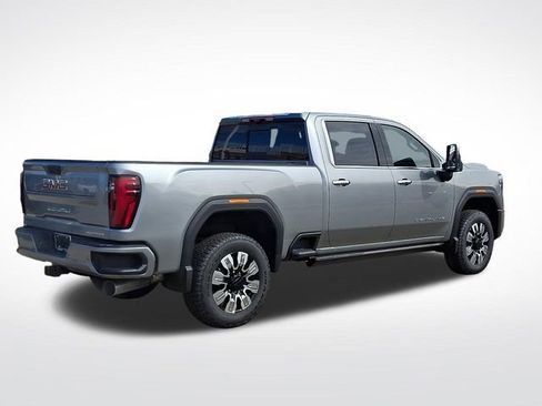 New 2026 GMC Sierra 2500 Denali w/ Denali Reserve Package image 7