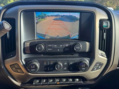 Used 2016 GMC Sierra 2500 Denali w/ Duramax Plus Package AWD/4WD image 23