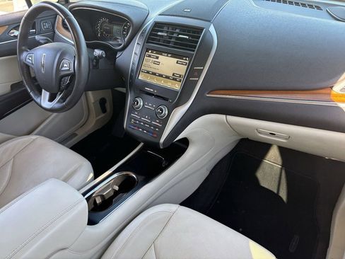 Used 2016 Lincoln MKC Reserve w/ Lincoln MKC Climate Package image 10