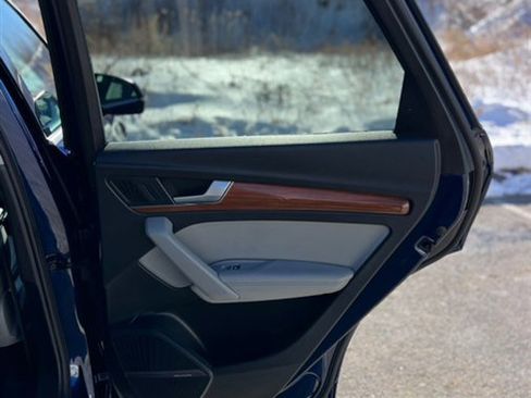 Used 2022 Audi Q5 2.0T Premium Plus w/ Premium Plus Package image 37