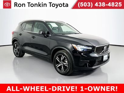Used 2025 Volvo XC40 B5 Core