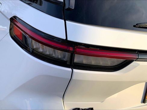 Certified 2023 Jeep Grand Cherokee Altitude image 29