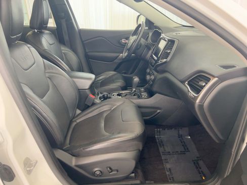 Used 2019 Jeep Cherokee Limited w/ Trailer Tow Group image 29