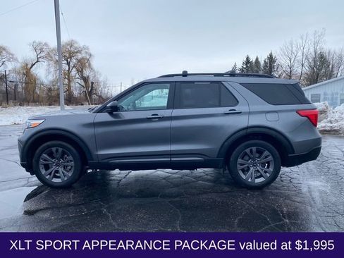 Used 2023 Ford Explorer XLT w/ Equipment Group 202A image 4