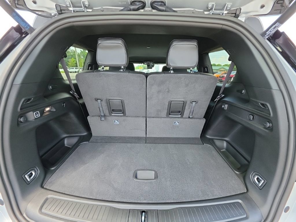 New 2026 Jeep Grand Cherokee L 4WD image 36