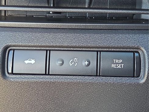 Used 2024 Nissan Altima 2.5 SV image 20