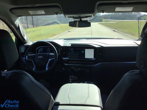 Used 2025 Chevrolet Silverado 1500 LT image 21