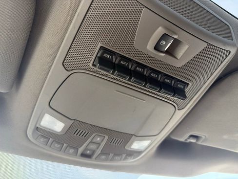 Used 2017 Ford F250 XLT w/ XLT Premium Package image 13