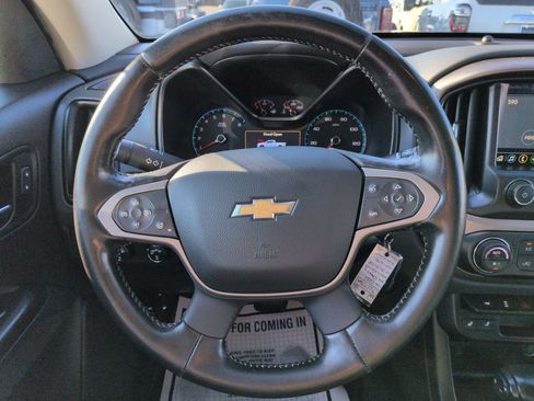 Used 2021 Chevrolet Colorado Z71 AWD/4WD image 14