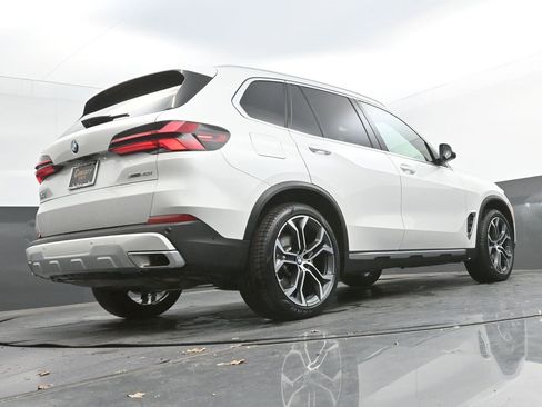 Certified 2025 BMW X5 sDrive40i w/ Parking Assistance Package image 40