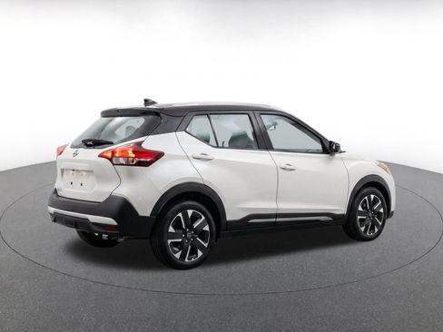 Used 2026 Nissan Kicks SV w/ Cold Weather Package AWD/4WD image 9