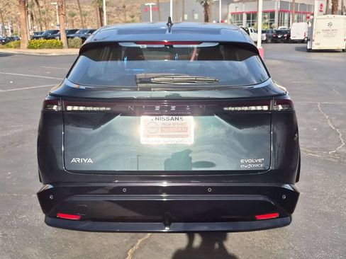 Used 2024 Nissan Ariya AWD image 4